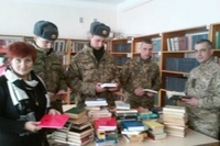 Для вояків на Рівненщині зібрали понад 700 книжок