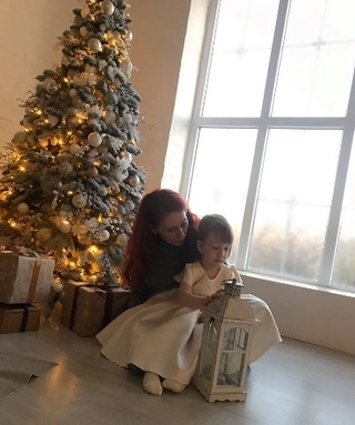 Взимку 2019 року у Бріззі була справжня новорічна фотосесія, яку їй організувала медсестра Марина Бойко
