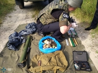 Схрон зброї з Донбасу виявили під Костополем (ФОТО)