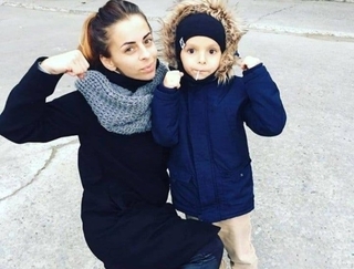 Даша Кірішко зі своїм сином, якого вона називає -- Дімкою