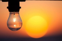 Пів доби без світла: Нові графіки відключень електроенергії на Рівненщині 