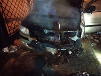 Вночі у Рівному підпалили авто (ФОТО)