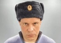 «Нацист, арештуй мене»: Кива «підірвав» мережу «новорічним» фото у шапці (ФОТО)