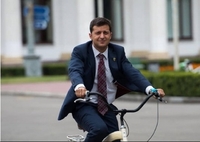 Чиновникам в Івано-Франківську доплачуватимуть за їзду на велосипеді 