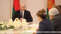  Лукашенко вважає коронавірус психозом: «Мир сошёл с ума!» (ВІДЕО)