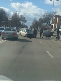 ДТП у Рівному: зіштовхнулися два легковики (ФОТО)