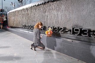 Під час відкриття меморілу жертвам Голодомору в США