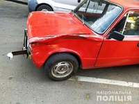 Обганяв «Жигулі» при повороті ліворуч: мотоцикліст у реанімації (ФОТО) 