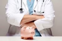 Понад 500$ зарплатні отримують лікарі на Рівненщині