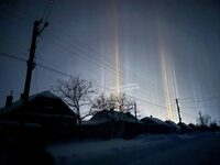«Світлові стовпи» шокували мешканців Рівненщини (ФОТО)