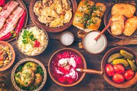 Не голубці і не вареники: англієць ледве обрав найсмачнішу українську страву