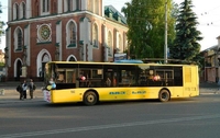 Малорентабельні маршрути у Рівному обслуговуватимуть комунальні автобуси 