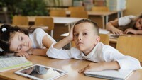 Відомий відсоток шкіл на Рівненщині, учні яких з 1 вересня не навчатимуться онлайн