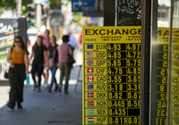 В Україні можуть заборонити обмін доларів та євро 