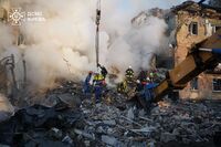 Жахлива атака на Київ: У столиці палають будинки, є загиблі, серед них – дитина