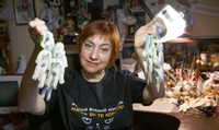 Ляльки вуду у вигляді путіна шиють в Україні (ФОТО/ВІДЕО)