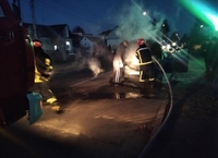 У місті на Рівненщині під час руху загорілася Toyota Camry (ФОТО)