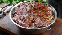 Яку частину свинини обрати, а яку - краще не купувати взагалі (ФОТО)