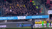 Дострибалися… Під десятками футбольних фанатів у Нідерландах обвалилася трибуна (ВІДЕО)