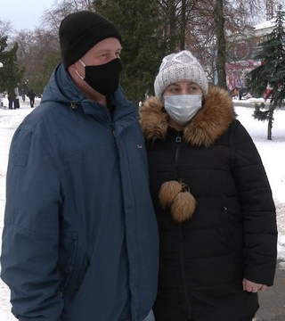 Сергій з дружиною. Фото Суспільного.