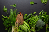 Неочевидна підступність: людям з хворими суглобами геть не варто їсти зелень