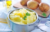 Шикарне пюре з картоплі в мундирі: дуже смачно, ще й швидко готується (РЕЦЕПТ)