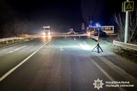 Неподалік Рівного фургон насмерть збив пішохідку: від отриманих травм жінка померла на місції 