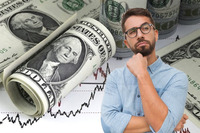 Куди «поповзе» долар: аналітик озвучив прогноз щодо курсу іноземної валюти 