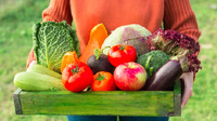Не краще за фастфуд: Дієтологиня пояснила, як не можна готувати овочі