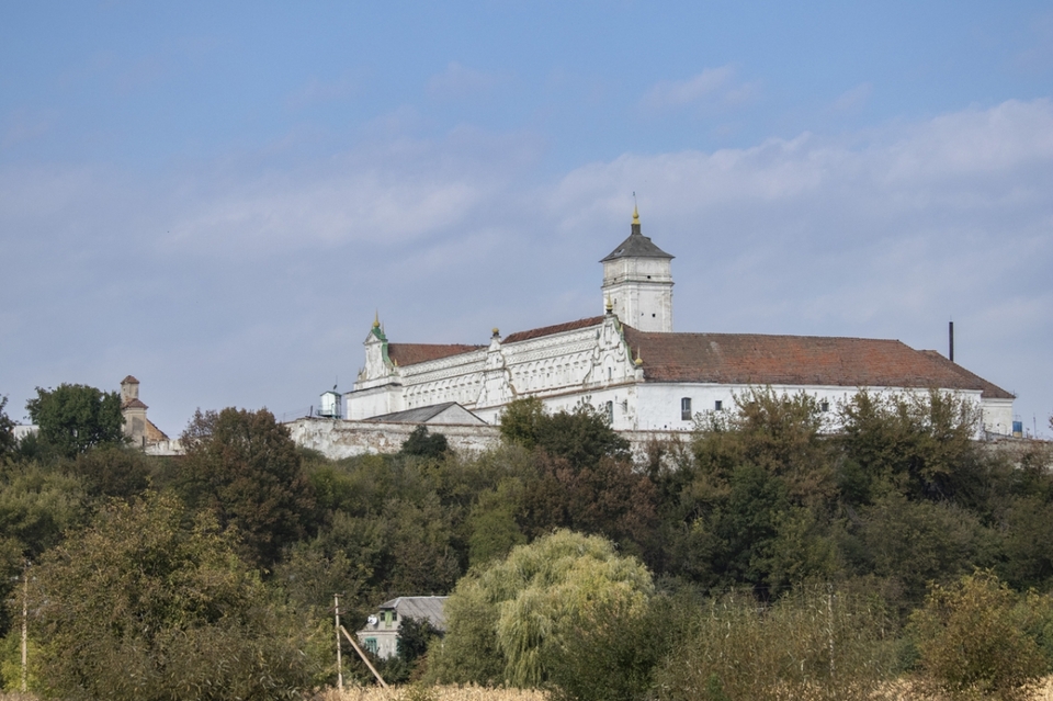 Вид на монастир бернардинів з мосту