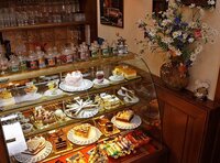 Поїли по-людськи: канадійки в захопленні від страв в українській кав’ярні