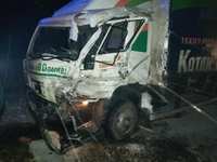 ДТП на Дубенщині: зіткнулись дві вантажівки, є потерпілий (ФОТО)