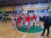 Рівненські баскетболісти зустрілися з чемпіоном