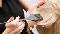 7 помилок під час фарбування, які шкодять волоссю