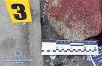 Вбивство на Рівненщині: чоловіка з розбитою головою знайшли на лавці біля магазину (ФОТО)