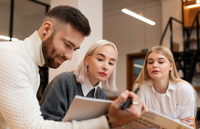 Чому сучасній компанії потрібна корпоративна англійська: переваги для бізнесу та команди