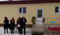 «З перерізанням стрічки»: на Рівненщині помпезно відкрили шкільний туалет (ФОТО)