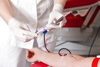 Донорів крові терміново шукають у Рівному: потреба в трьох групах