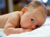 Немовля з рідкісною хворобою рятували у пологовому Рівного (ФОТО)