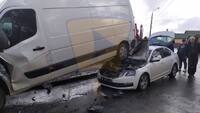 Skoda заїхала під Renault: у Рівному шокуюча потрійна ДТП (ФОТО/ВІДЕО)
