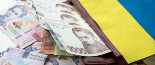 У 2026 році зросте прожитковий мінімум і прив'язані до нього виплати: скільки платитимуть