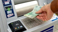Серйозні зміни в роботі банкоматів у Польщі: до чого варто готуватися біженцям з України?