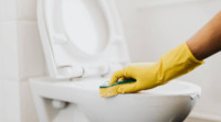 Ніяких дорогих засобів: 3 секрети для чистого унітазу в домашніх умовах