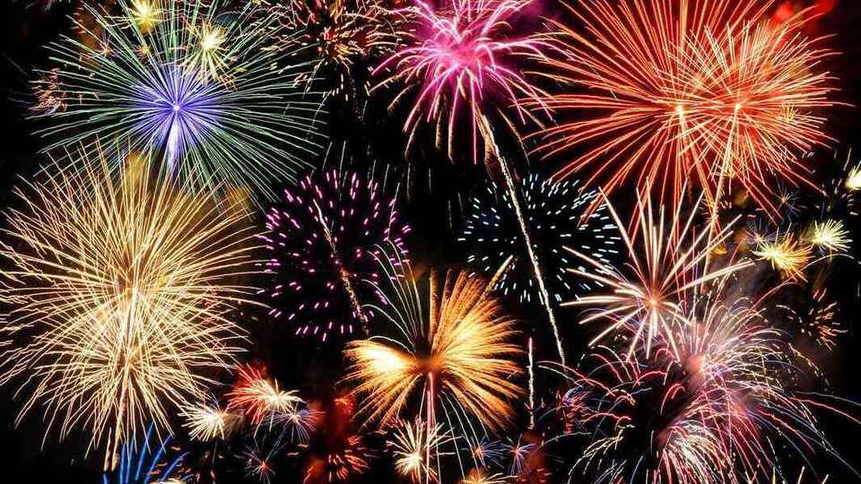 Святковий салют може закінчитися в’язницею: українців застерегли