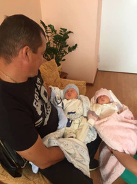 Як виглядає новонароджена двійня депутата Рівненської облради (ФОТО)
