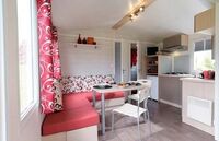 Що покласти в кутку кухні, щоб притягнути достаток у дім: народні прикмети