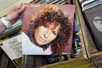 Як Барбра Стрейзанд випадково прославила одне фото