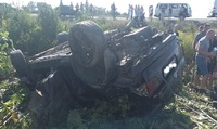 У ДТП біля Здолбунова – двоє загиблих: BMW X5 вилетіла у поле й перекинулася (ФОТО/ВІДЕО)