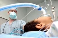Скільки апаратів штучної вентиляції легень куплять для лікування хворих з коронавірусом на Рівненщині 