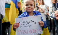 Чи правильно вважати українцями тих, хто говорить російською. Пояснює мовний омбудсмен